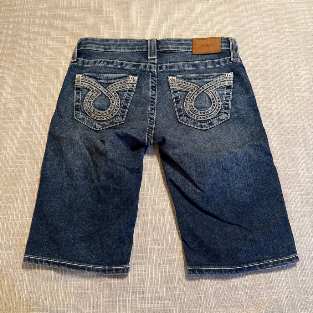 Big Star Womens Bermuda Denim Shorts Blue Medium Wash Size 27 Embroidered Pocket